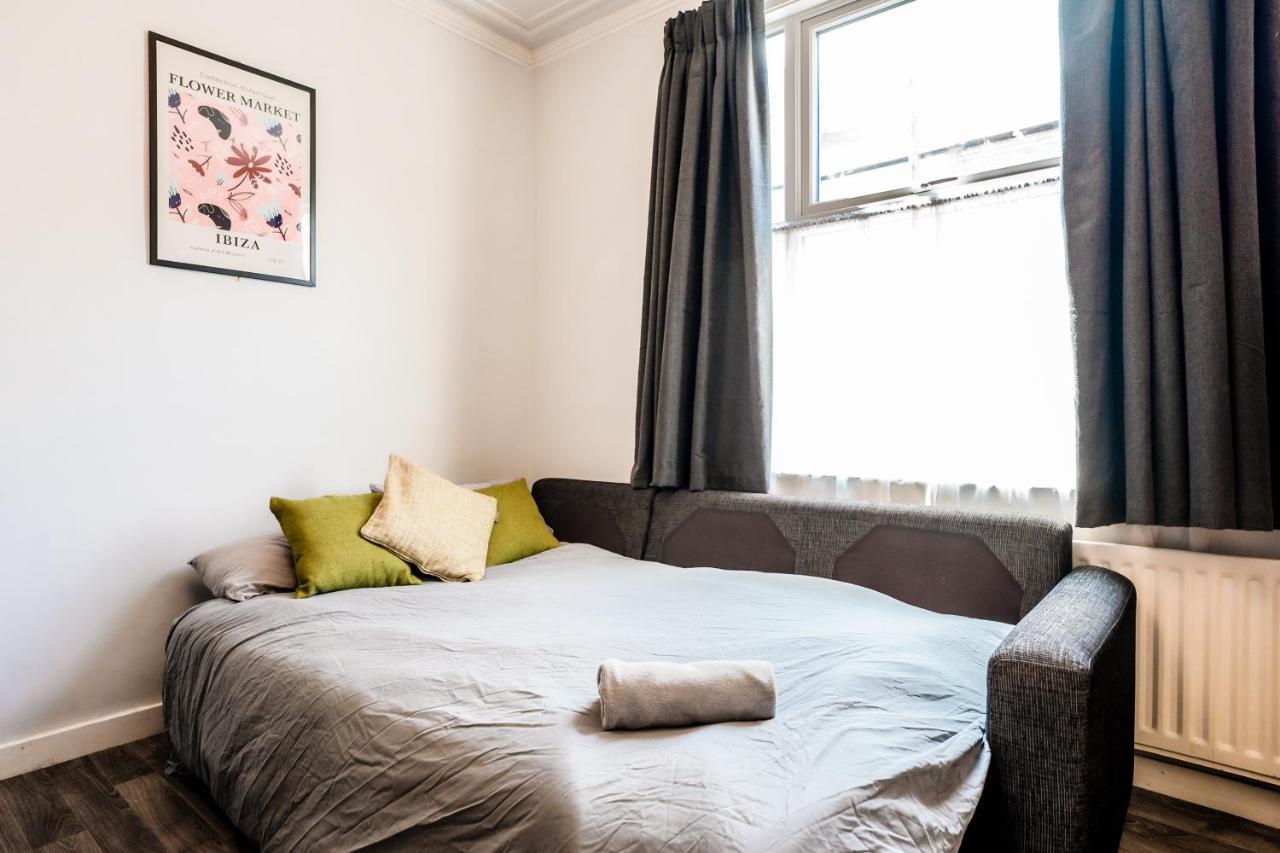 The Tigers Townhouse Apartment Leicester Bagian luar foto