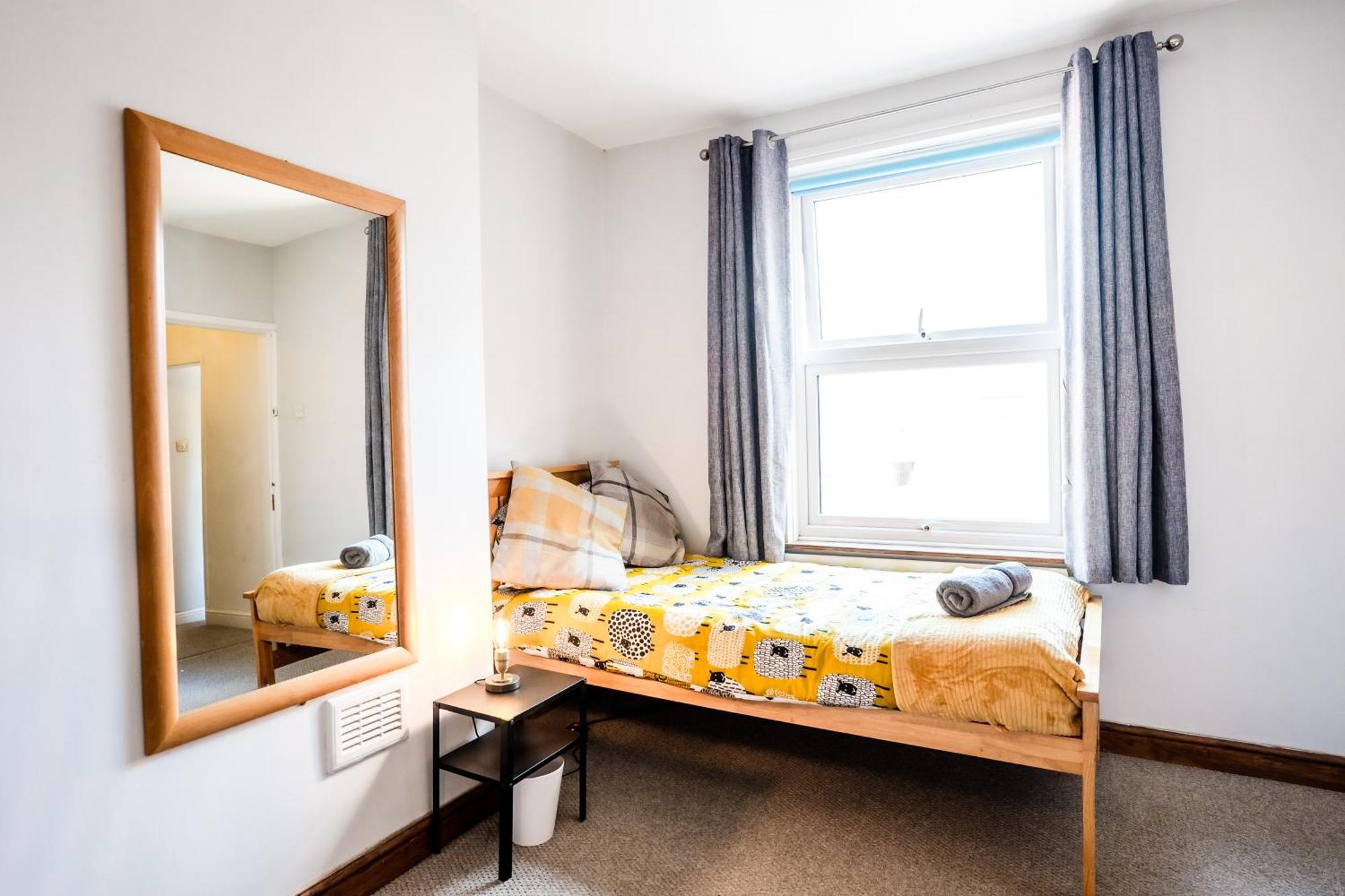 The Tigers Townhouse Apartment Leicester Bagian luar foto